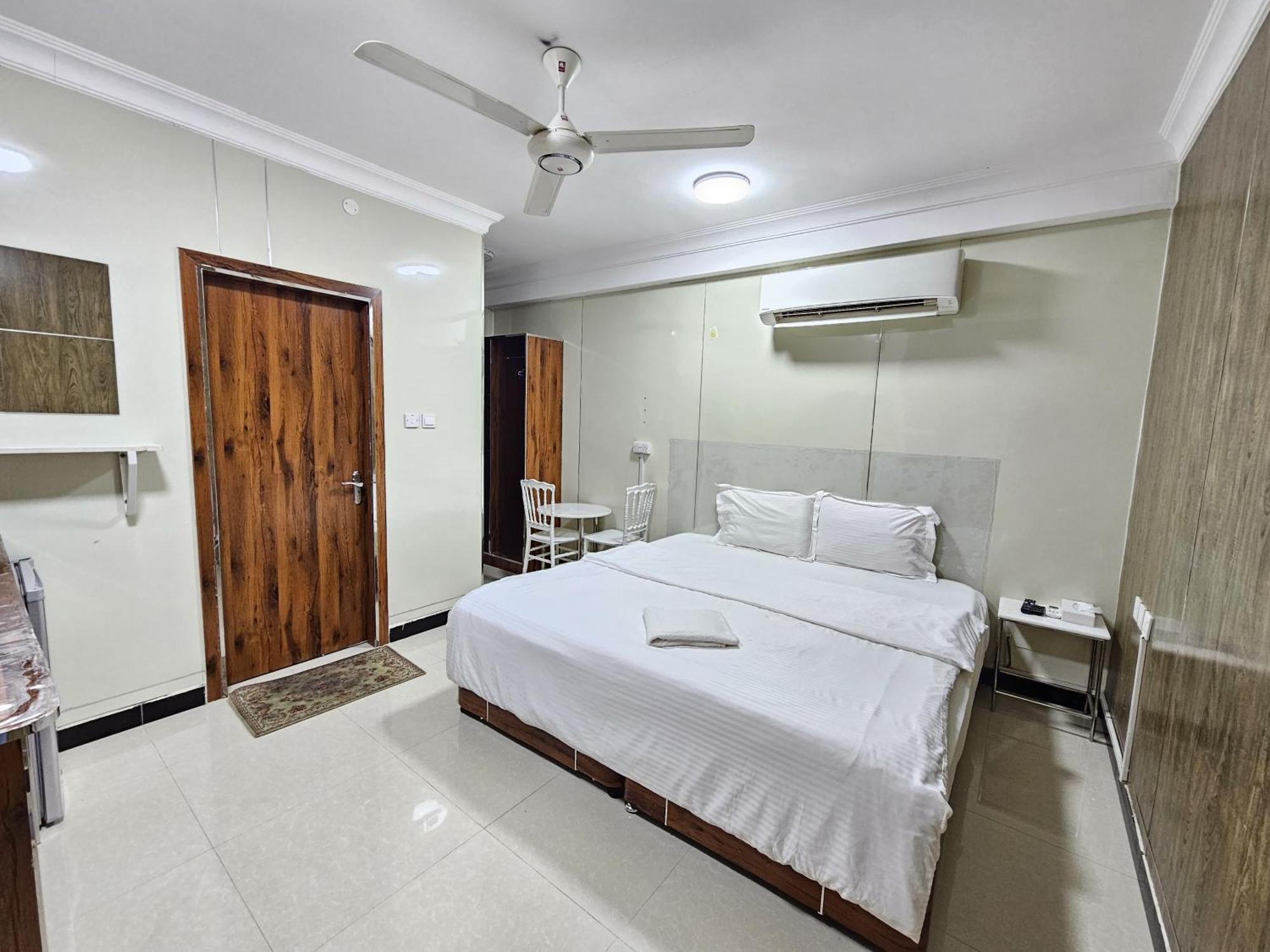 Al Rayyan Hotel Apartments Muscat Seeb ภายนอก รูปภาพ